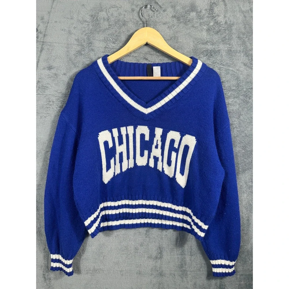 H&M Divided Chicago Varsity Knit Sweater Womens M Blue Cropped V Neck Preppy